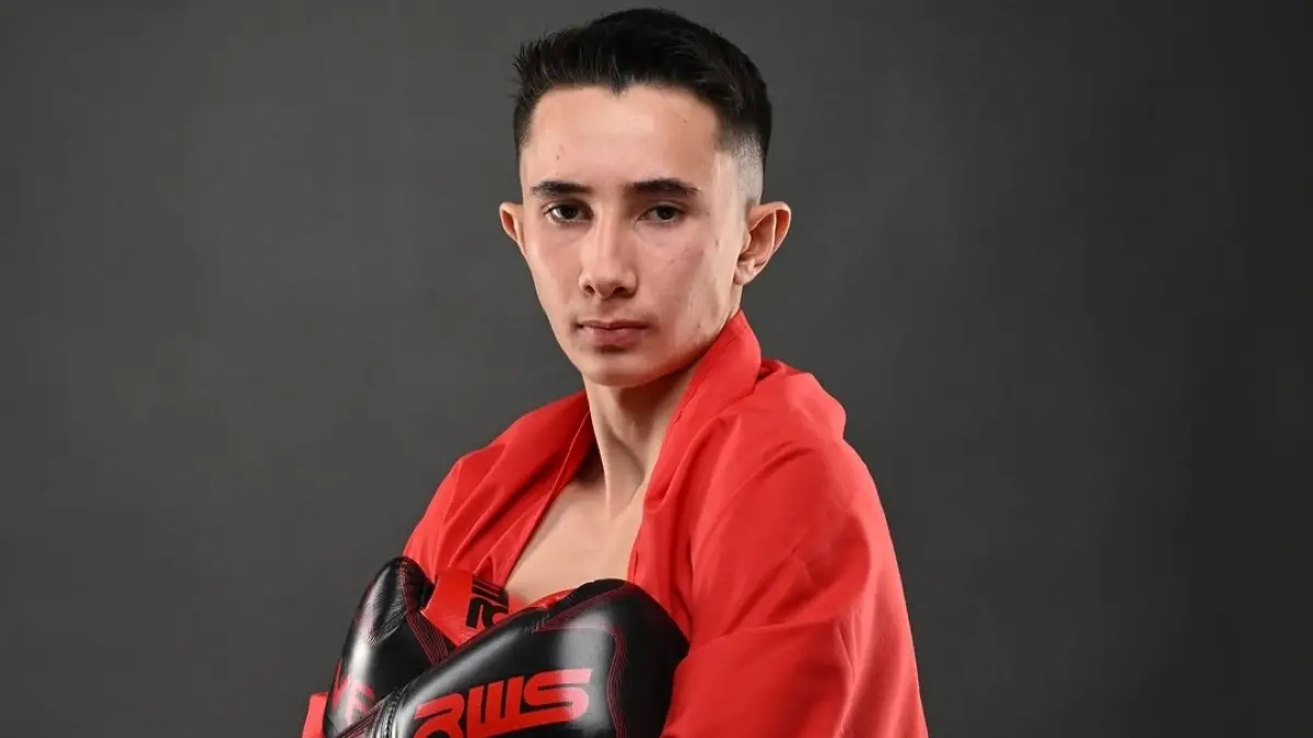Elijah William Hinzman rain medali perak di Kejuaraan Dunia Muaythai 2026.(instagram) 