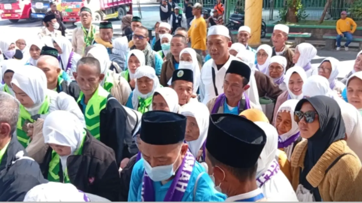 Hingga Senin (22/6), tercatat sebanyak 81 kloter jemaah haji dengan total 30.673 orang telah tiba di Asrama Haji Debarkasi Surabaya. (Rahmat Sudrajat) 