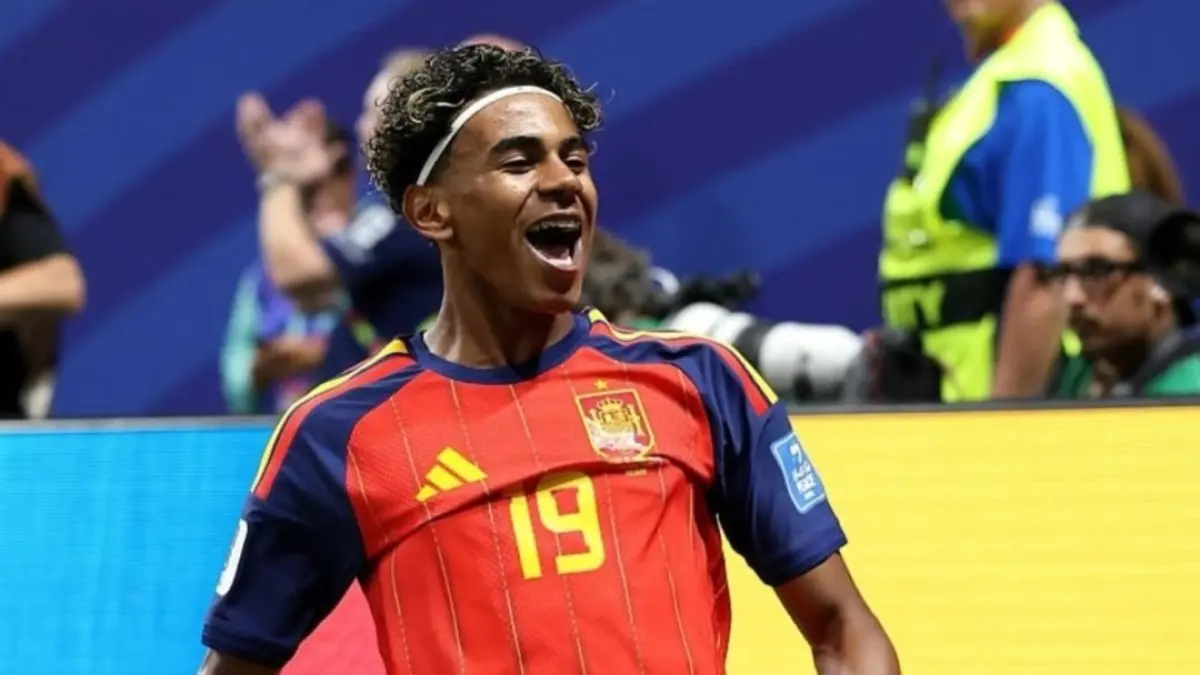 Lamine Yamal masuk dalam daftar delapan pemain termuda yang pernah mencetak gol di Piala Dunia. (Football Espana) 
