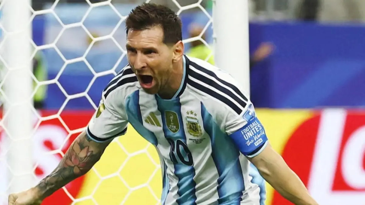 Luapan emosi Lionel Messi usai pecahkan rekor gol Piala Dunia. (The Guardian) 