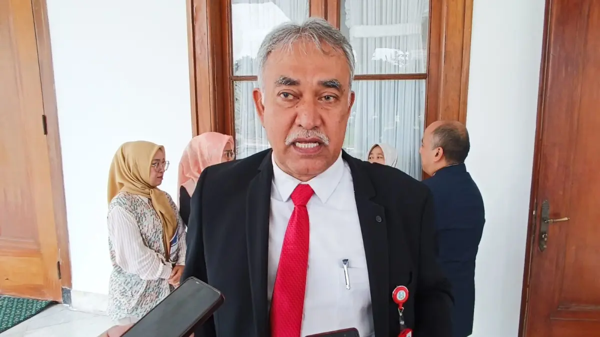 PENYEBAB: Kepala Dinas ESDM Jatim, Aftabuddin Rijaluzzaman, mengungkapkan penyebab pemadaman listrik bergilir karena ada perbaikan. (IST/RADAR SURABAYA)