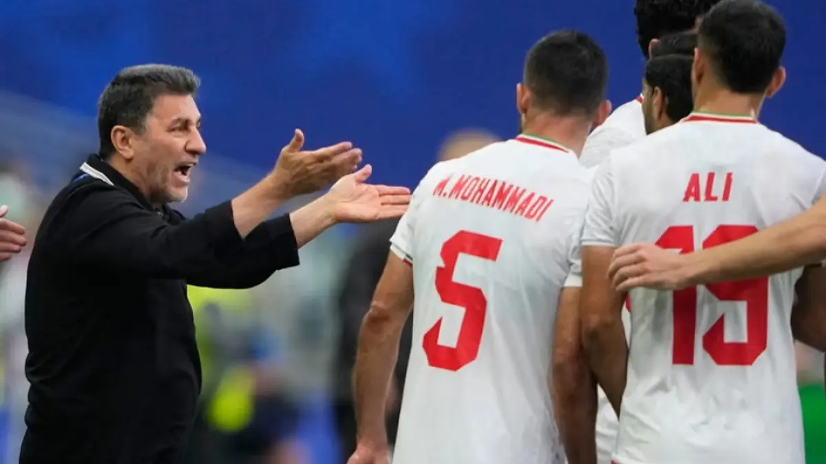 Pelatih Iran Amir Ghalenoei bangga dengan perjuangan pemainnya meskipun mengalami banyak kendala selama berlangsungnya Piala Dunia 2026.(Lindsey Wasson/AP Photo) 