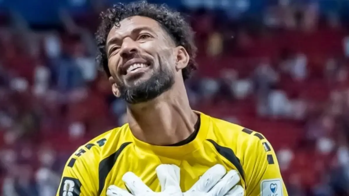Vozinha melaju terus bersama Cape Verde. 