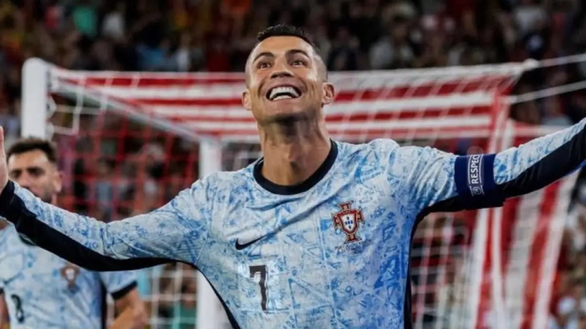 Cristiano Ronaldo membawa misi berat menuju pemuncak klasemen. (BBC) 