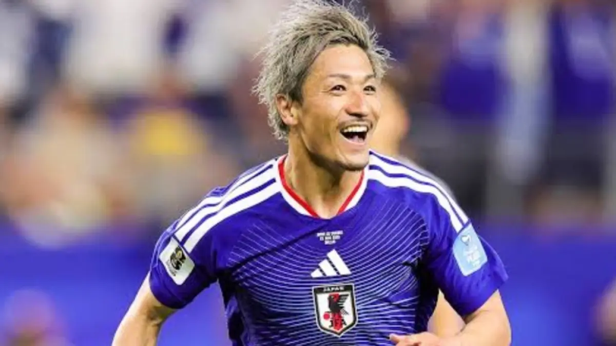 Gol Daizen Maeda ke gawang Swedia pada fase grup menjadi salah satu contoh filosofi permainan Jepang yang semakin matang. (BBC) 
