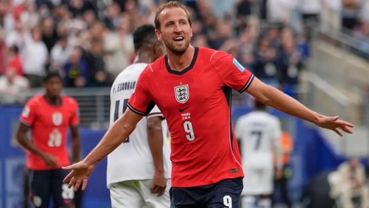Selebrasi Harry Kane usai cetak gol kedua Inggris. (AP Photo/Steve Luciano) 