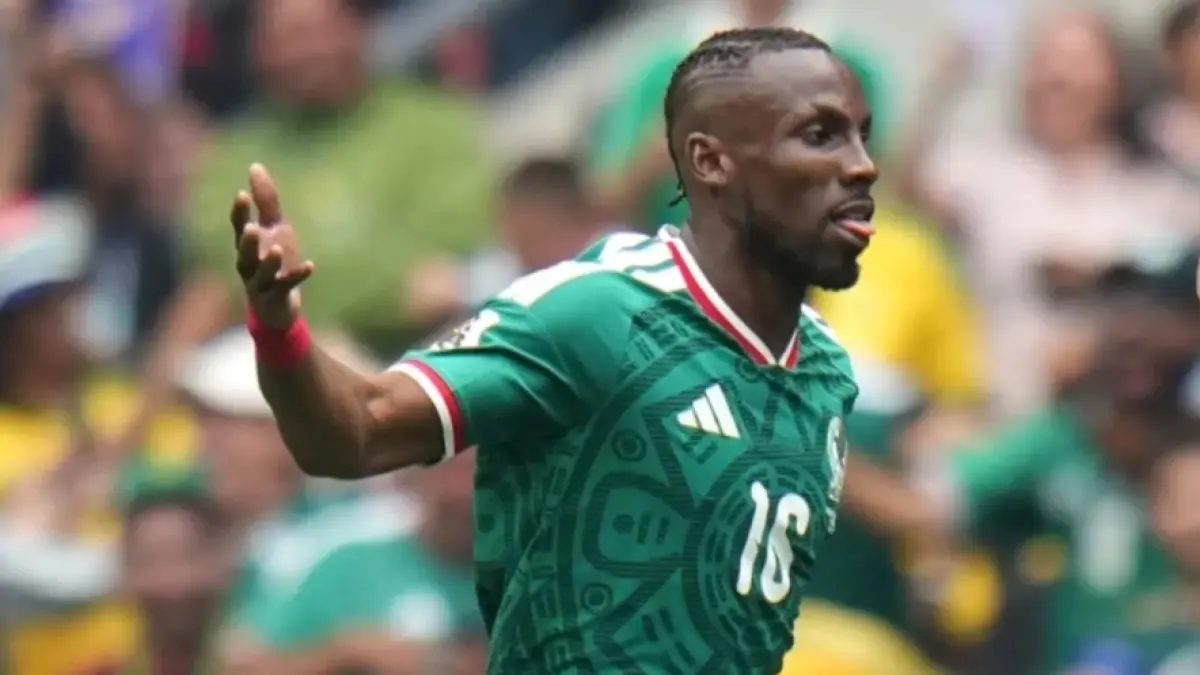 Julian Quinones jadi andalan Meksiko lawan Ecuador. (Marca) 