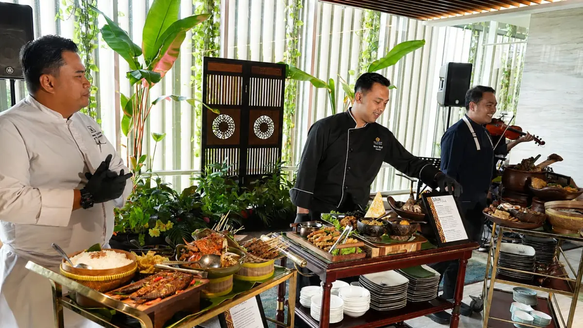 Vasa Hotel Surabaya menghadirkan pengalaman kuliner bertajuk Java On Plate dengan tema Forgotten Tastes of East Java. (IST)