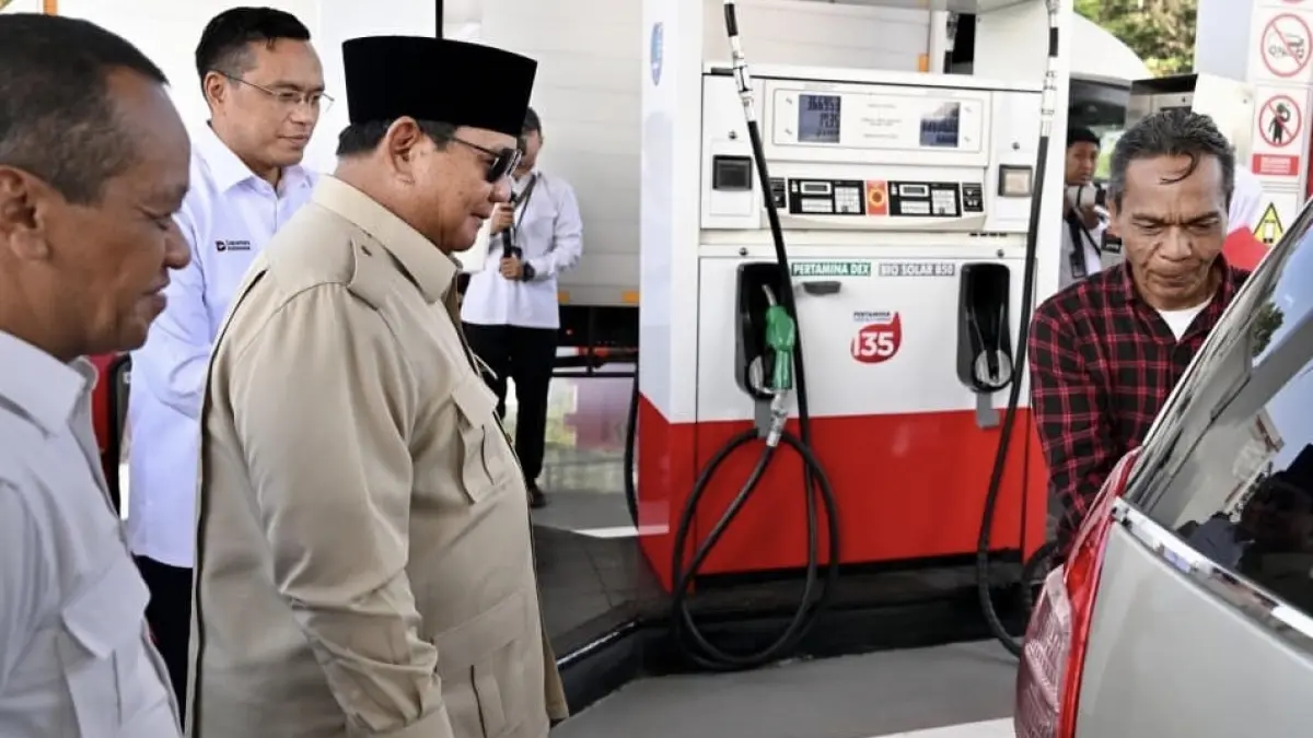 Presiden Prabowo Subianto secara resmi meluncurkan Biodiesel B50 bertajuk "Langkah Nyata untuk Kemandirian dan Ketahanan Energi Nasional" di Rest Area KM 57, Kabupaten Karawang, Provinsi Jawa Barat, pada Kamis, 9 Juli 2026.(BPMI Setpres/Cahyo). 