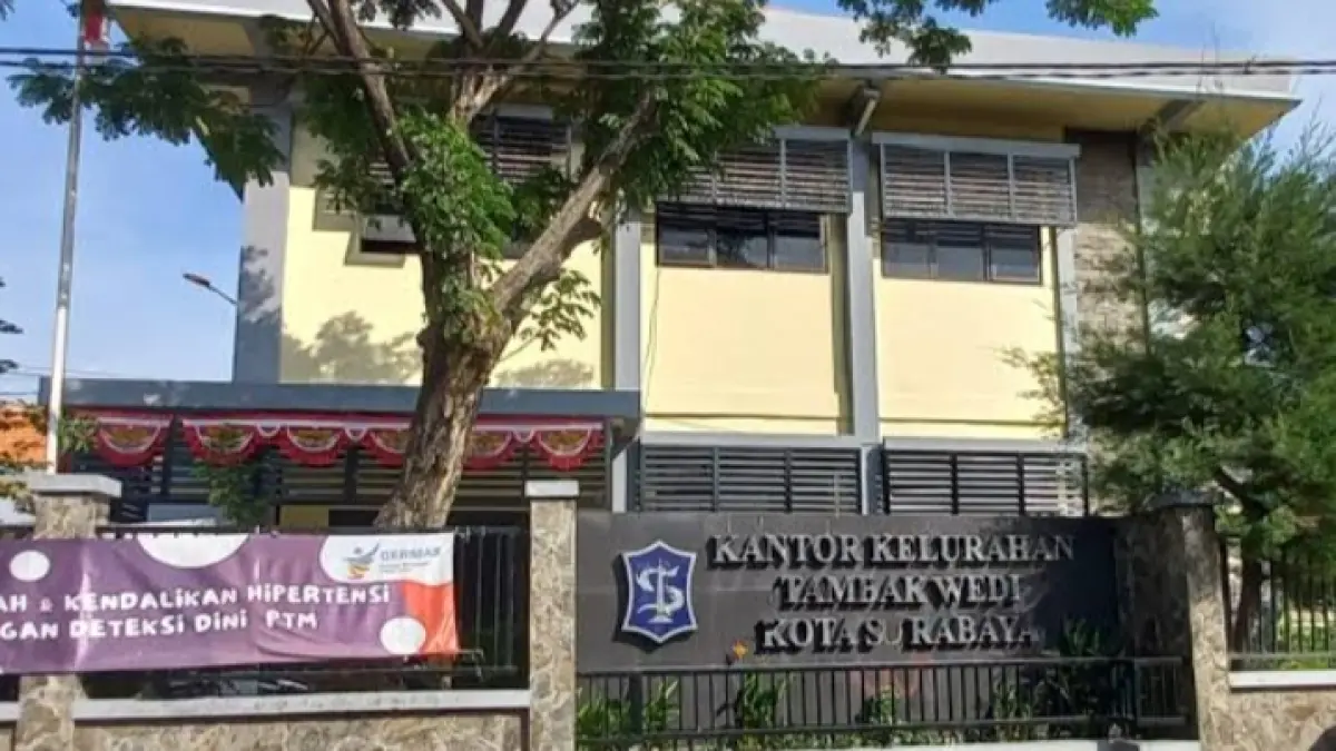 Kantor Kelurahan Tambak Wedi, Surabaya. 