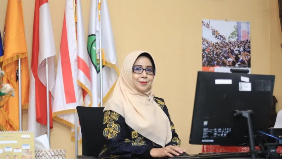 Kepala Sekolah SMPN 22 Surabaya, Ismy Latifaty. (IST/RADAR SURABAYA)