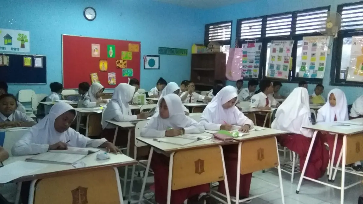 Sekolah-sekolah di Kota Surabaya yang masih mengalami kekurangan tenaga pendidik bakal mendapat tambahan dukungan melalui Program Pengalaman Lapangan (PPL) Mandiri. (Rahmat Sudrajat) 