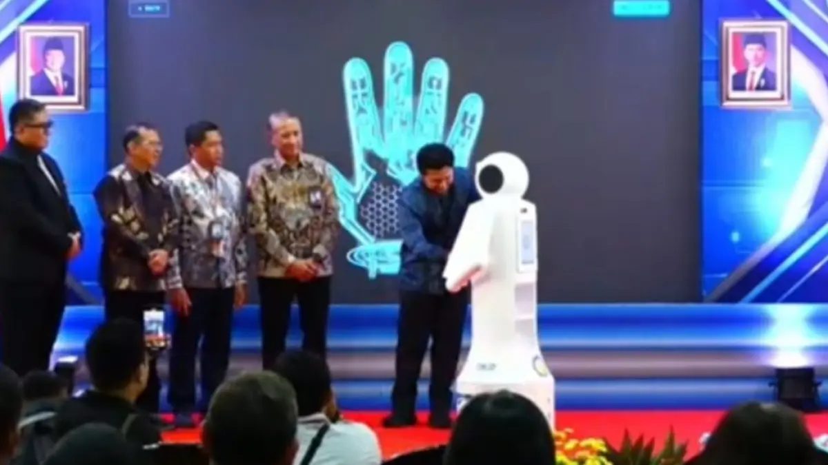 Wakil Gubernur Jawa Timur Emil Elestianto Dardak meresmikan Haji C-AIRRe, ekosistem riset dan inovasi kesehatan berbasis kecerdasan buatan (AI) dan robotika di RSUD Haji Provinsi Jawa Timur. (Istimewa) 