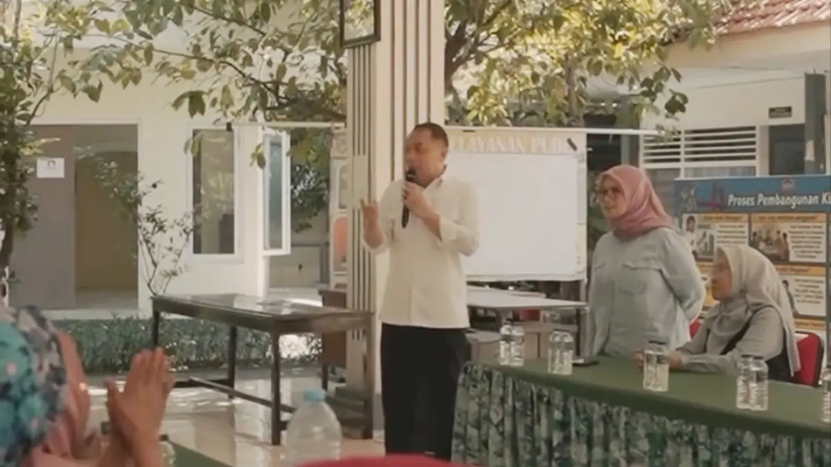 Wali Kota Surabaya Eri Cahyadi melakukan sidak di SWK Kalijudan. (IST)