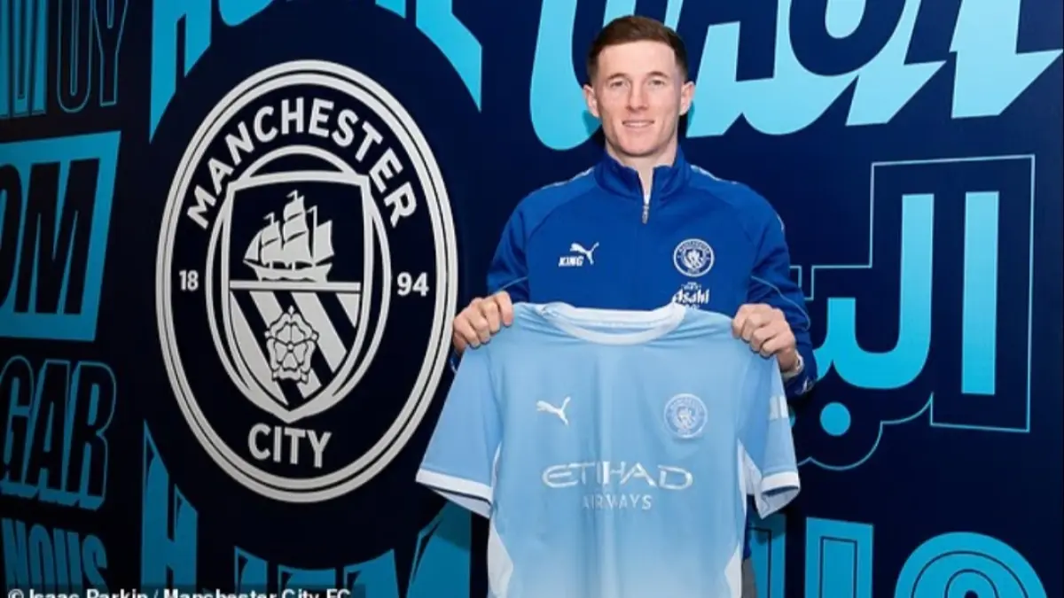 Elliot Anderson resmi gabung Manchester City. (Dailymail) 