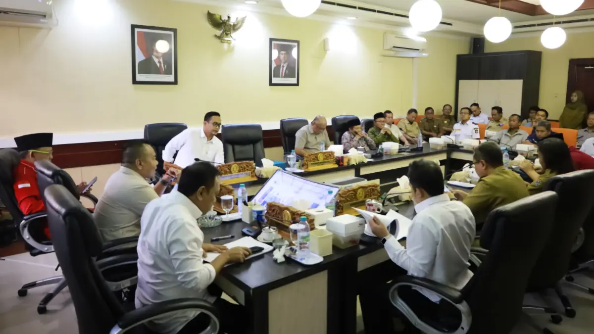 MUSYAWARAH: Hearing DPRD Surabaya membahas polemik pembangunan Gereja Santo Yusup di Karangpilang, Surabaya.(IST/RADAR SURABAYA)