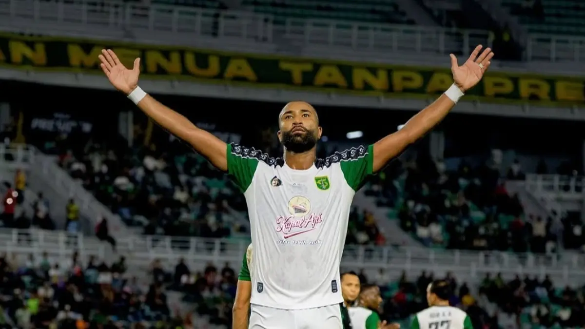 Yuran Fernandes jadi penentu kemenangan Persebaya. (Persebaya) 
