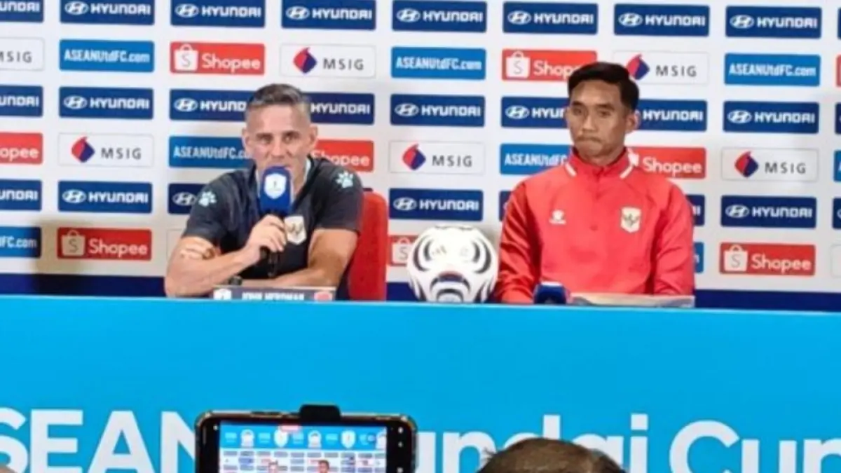  Pelatih tim nasional sepak bola Indonesia John Herdman memberikan keterangan dalam konferensi pers jelang laga melawan Vietnam pada Piala AFF 2026.(ANTARA/Aloysius Lewokeda)
