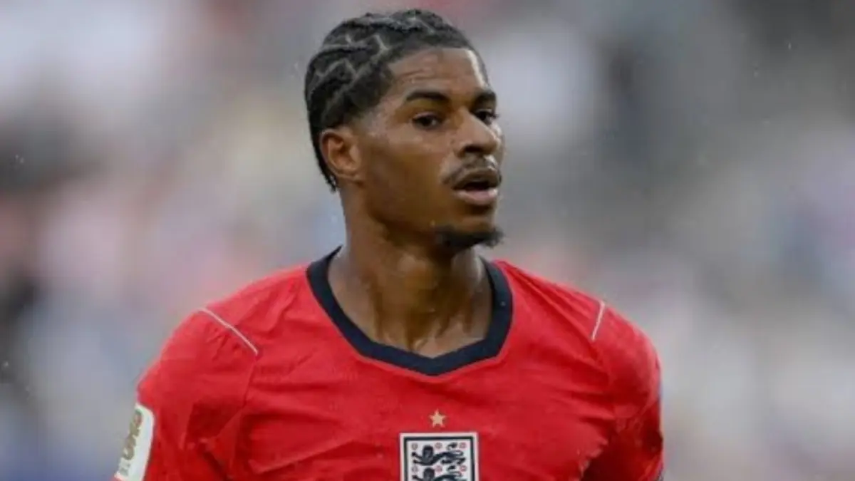 Marcus Rashford bakal bertahan di Manchester United. (BBC) 
