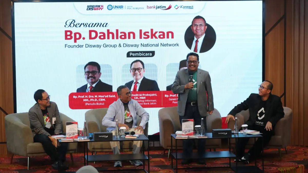 MEMBANGUN: Acara bedah buku karya Prof Muhammad Mas’ud Said Bank Pembangunan Daerah Resilient, Competitive and Contributive. Bank Jatim mendorong penguatan BPD agar berkontribusi lebih besar.(IST/RADAR SURABAYA)