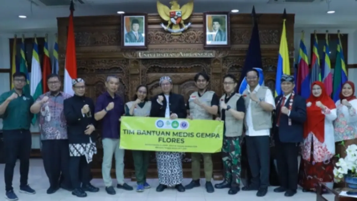 Tim Garda Ksatria Airlangga saat akan berangkat ke NTT untuk membantu penanganan korban pascagempa. (Istimewa) 