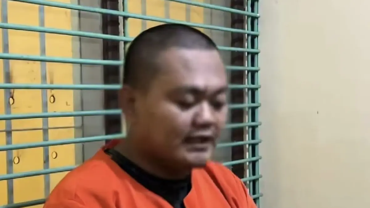 MENGAKU: Tersangka SFU mengaku sudah beraksi jambret kalung sebanyak sembilan kali di wilayah Surabaya. Ia diketahui seorang sekuriti.(IST/RADAR SURABAYA)