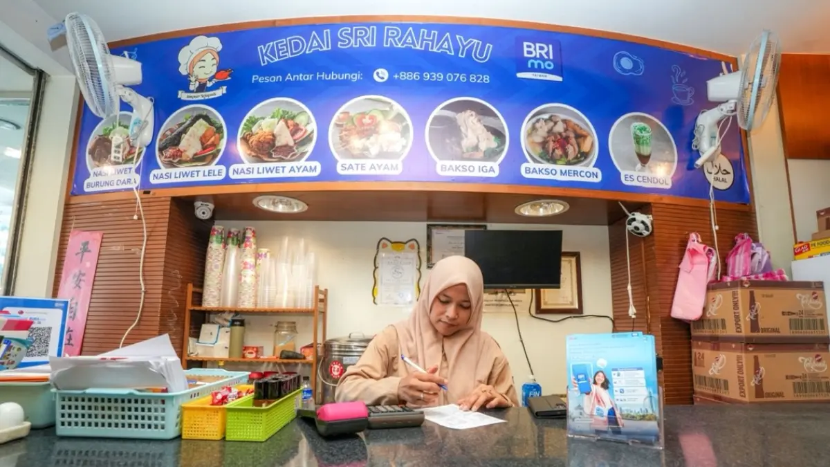 Sri Purwanti mantan PMI merupakan nasabah BRI yang berhasil mengubah penghasilan selama bekerja di perantauan menjadi modal untuk membangun ekonomi. 