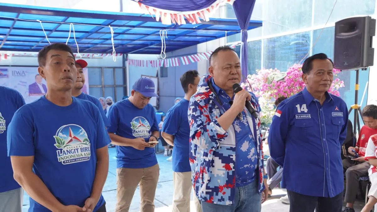 TURUN: Partai Demokrat Jatim menjadikan lomba rakyat sebagai cara untuk menyerap aspirasi masyarakat.(IST/RADAR SURABAYA)