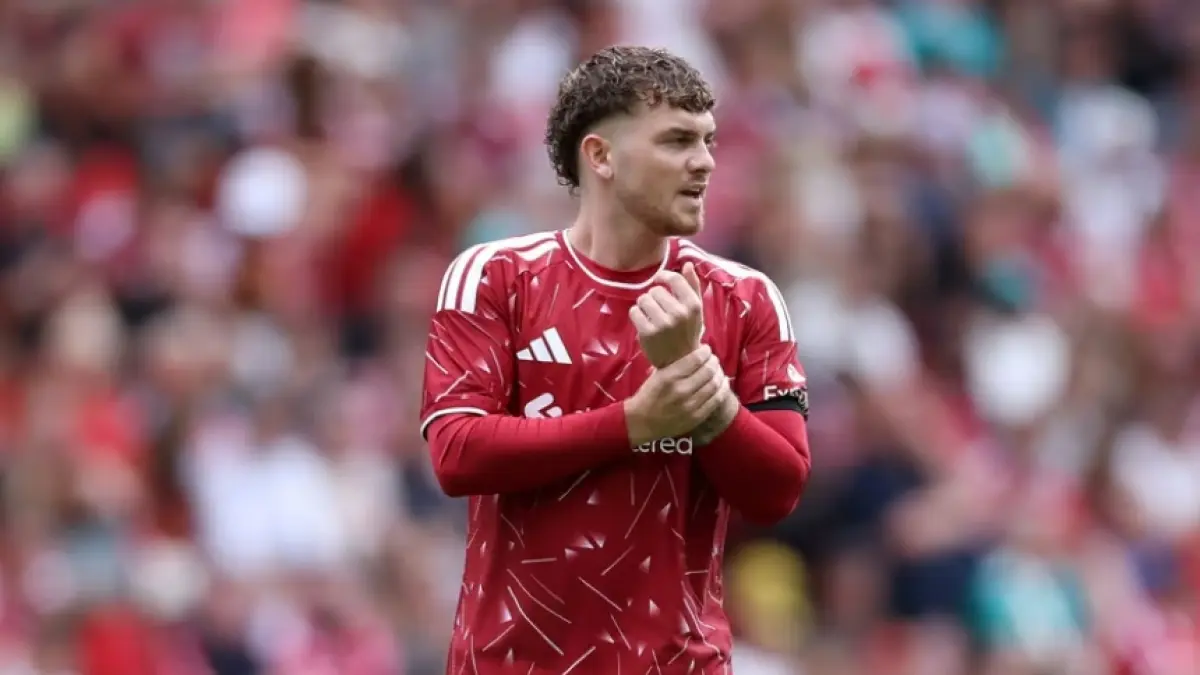 Harvey Elliott selangkah lagi tinggalkan Liverpool. (Evening Standard) 