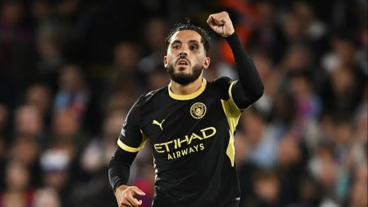 Rayan Cherki jadi bintang kemenangan Manchester City. (Dailymail) 