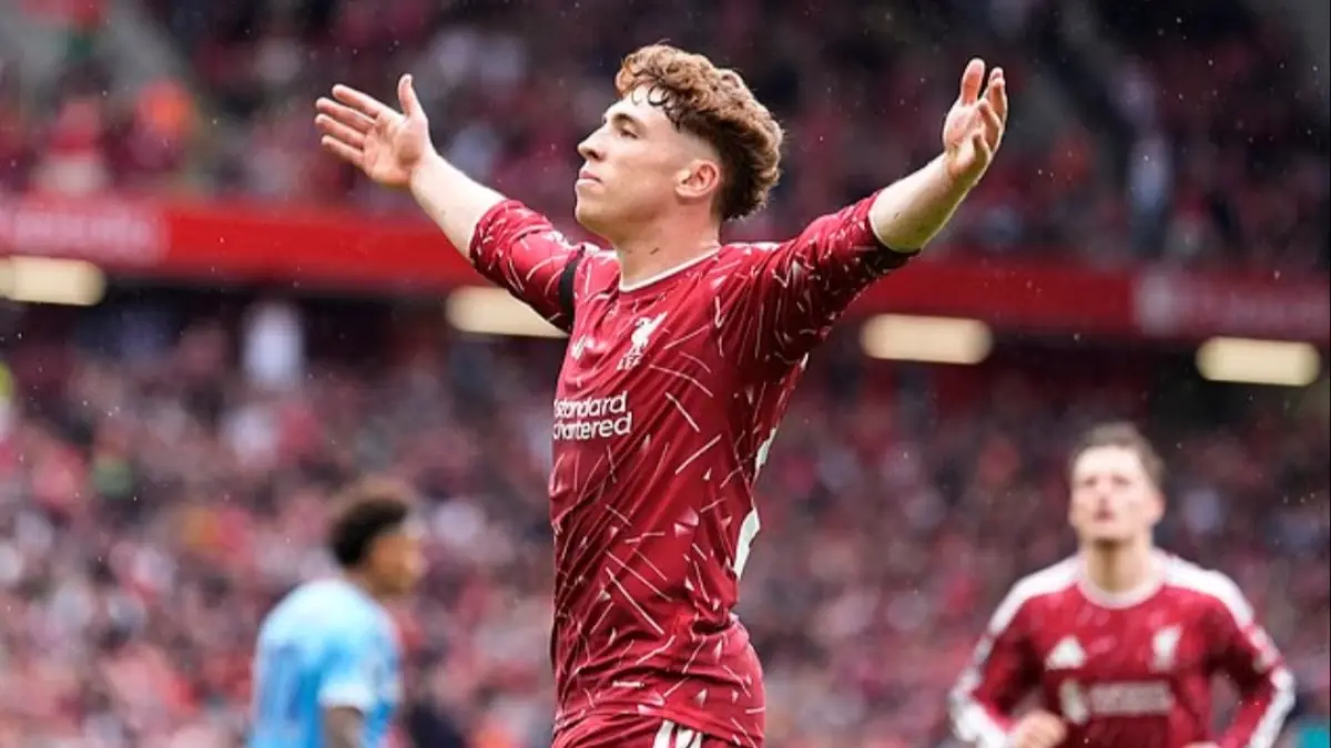 Victor Munoz jadi penyelamat Liverpool dari kekalahan. (Dailymail). 