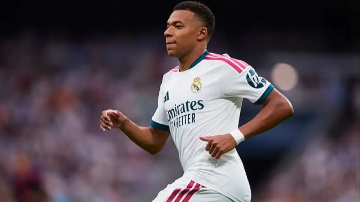 Kylian Mbappe termasuk salah satu dari 26 orang kaya yang menjadi sasaran dalam rencana penculikan di Prancis. (Dailymail) 