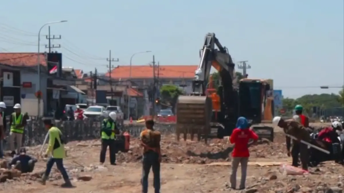 Proyek Jalan Wiyung hingga Menganti terus dikebut untuk menyambungkan wilayah Surabaya Barat. (IST)