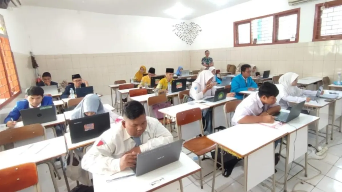 Peserta Olimpiade Madrasah Indonesia (OMI) tingkat kabupaten/kota mengikuti kompetisi yang digelar di 647 titik lokasi di Jawa Timur. (Istimewa) 