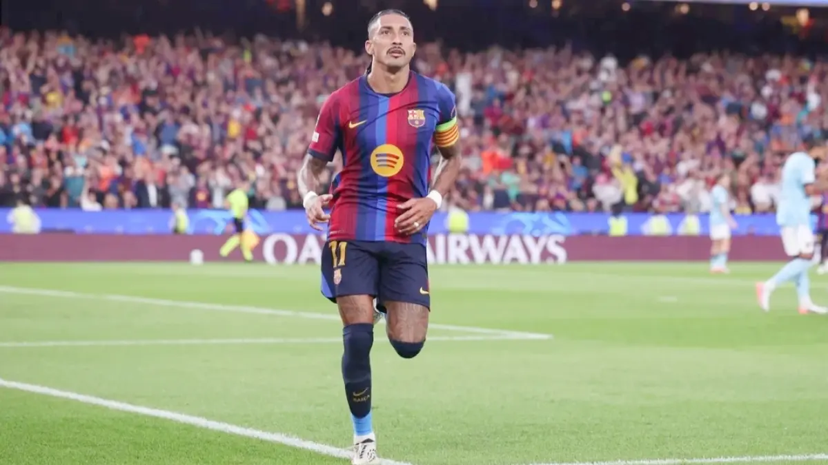 Raphinha cetak dua gol untuk kemenangan Barcelona. (Football Espana) 