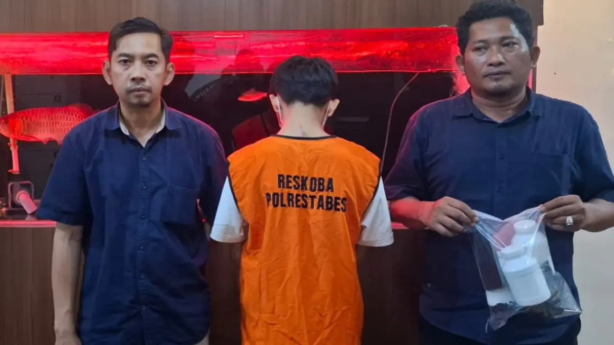 DIKEMBANGKAN: Pengedar Pil Y, AS, mengedarkan pil Y di Surabaya dengan melakukan stok lebih dulu.(IST/RADAR SURABAYA)