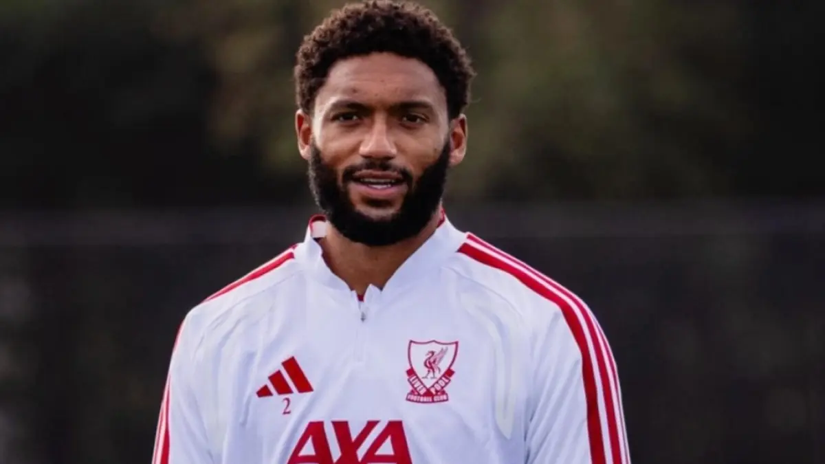 Joe Gomez sudah pulih dari cedera dan siap tampil lawan Tottenham Hotspur. (liverpoolfc.com)
