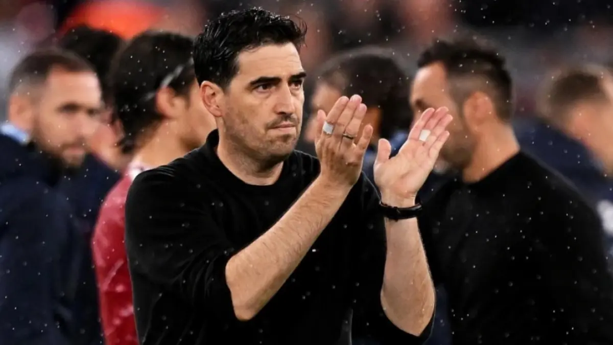 Andoni Iraola puji penampilan pemain mudanya. (liverpoolfc.com)