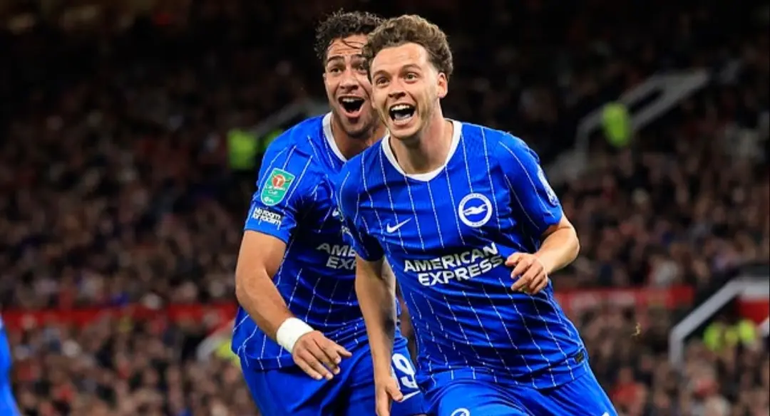 Maxim De Cuyper meluapkan kegembiraan setelah mencetak gol kemenangan Brighton atas Manchester United. (Daily mail)