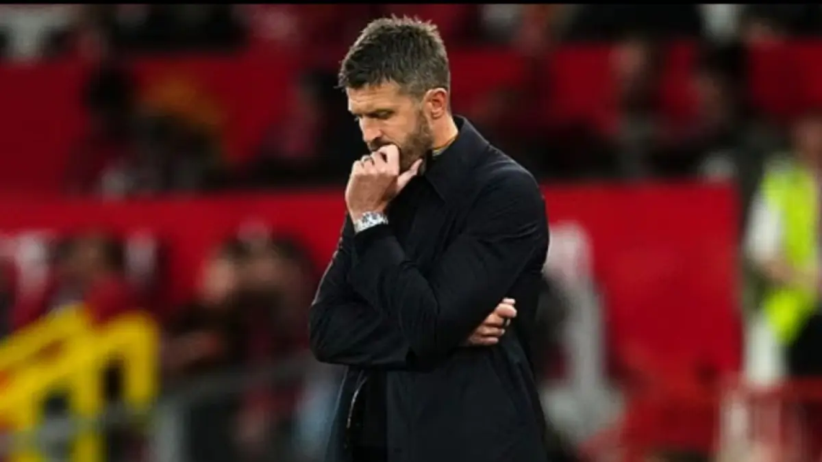 Pelatih Manchester United, Michael Carrick kembali mendapat sorotan. (Daily mail)