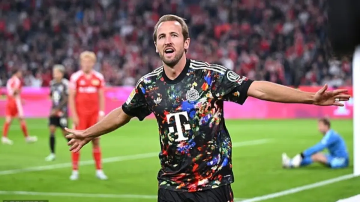 Harry Kane menjadi pemain tercepat sepanjang sejarah yang mencetak 150 gol di Bundesliga. (Daily mail)
