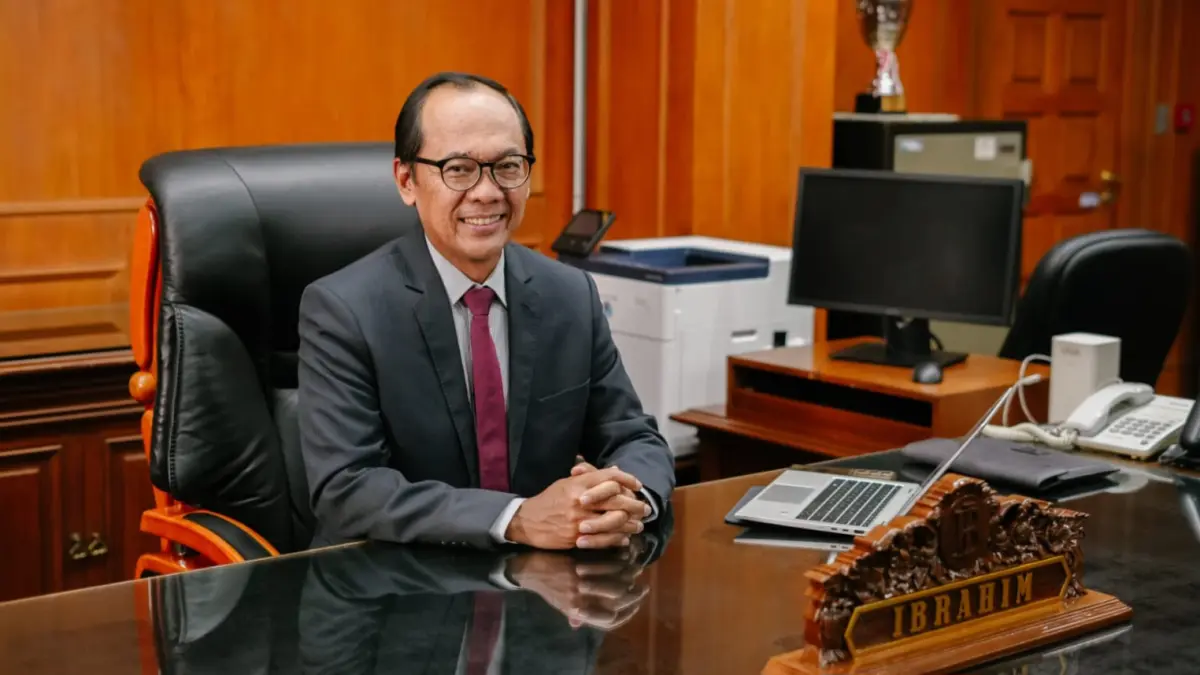 OPTIMISTIS: Kepala Perwakilan BI Provinsi Jawa Timur, Ibrahim optimis ekonomi syariah di Jatim terus menguat.(IST/RADAR SURABAYA)
