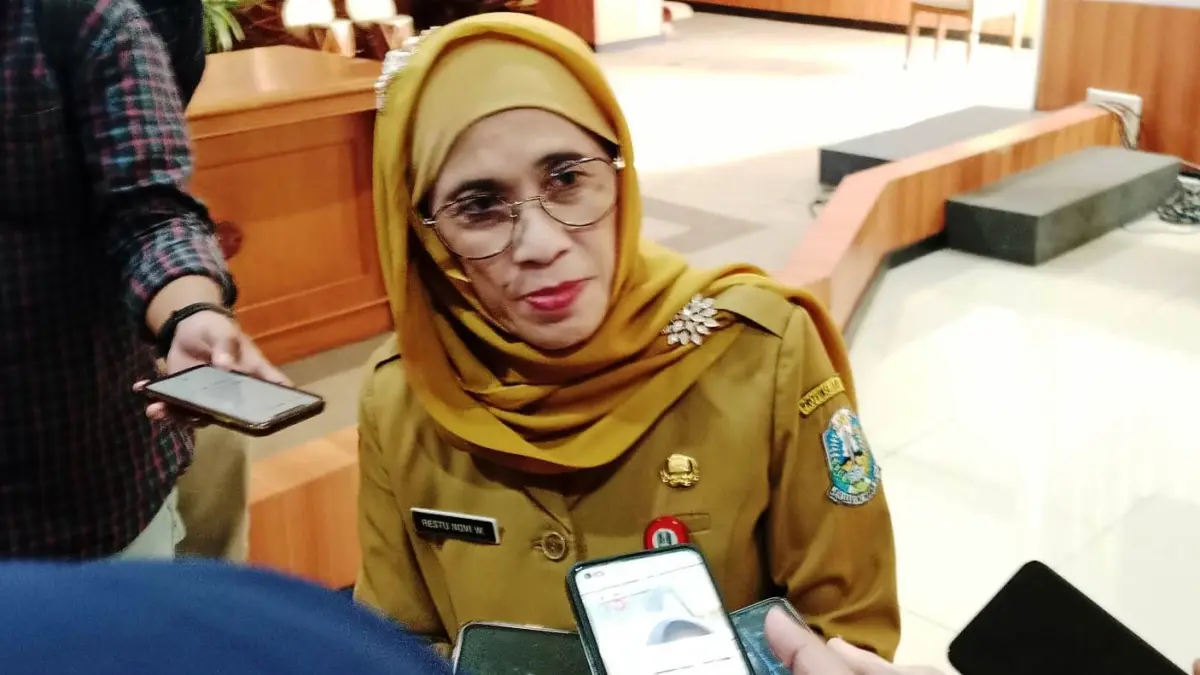 Kepala Dinas Sosial Jatim Restu Novi Widiani