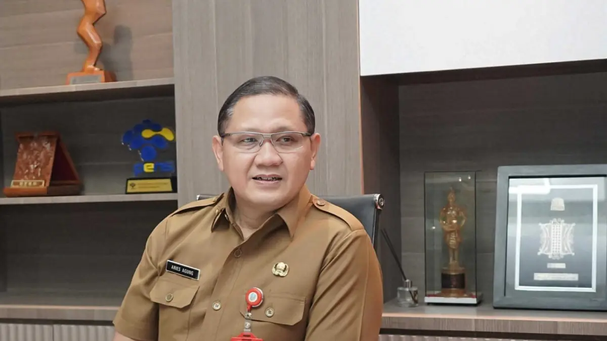 Kepala Dindik Jatim Aries Agung Paewai