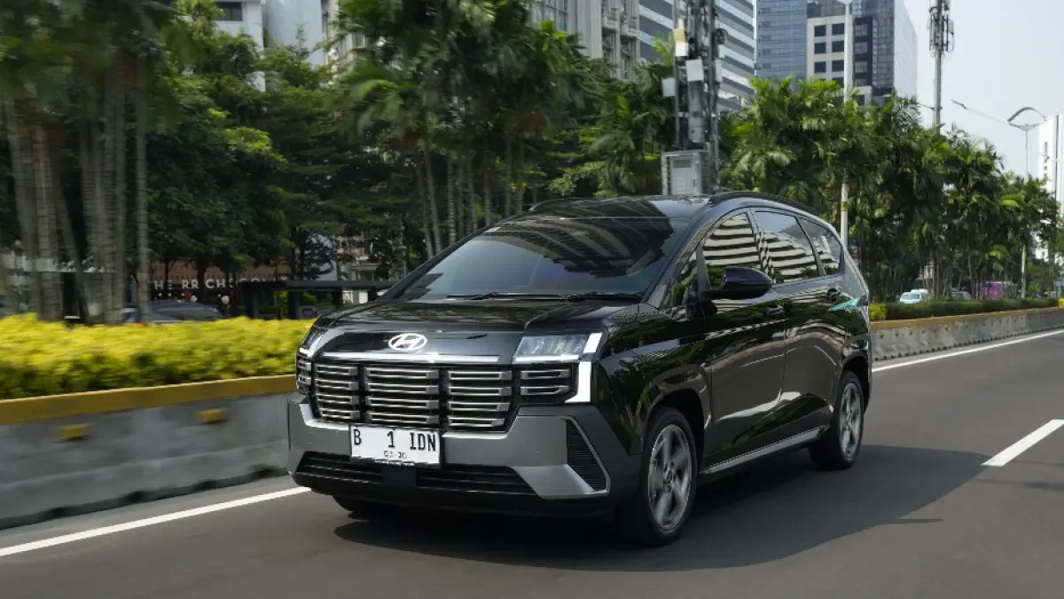ELEGAN: Hyundai STARGAZER Cartenz kini hadir dengan harga mulai Rp 245,8 juta.