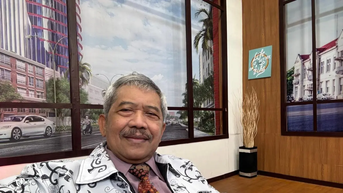 Ketua PGRI Jatim Djoko Adi Walujo
