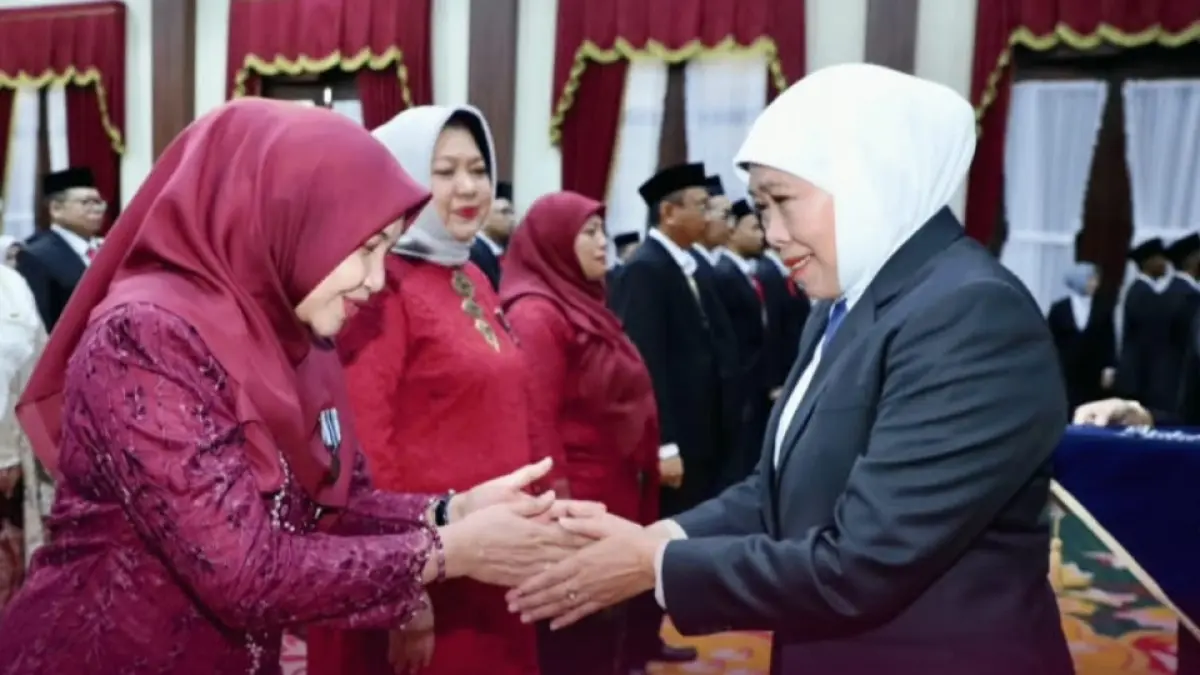 Satyalancana Karya Satya untuk ASN Pemprov Jatim. (Biro Adpim)