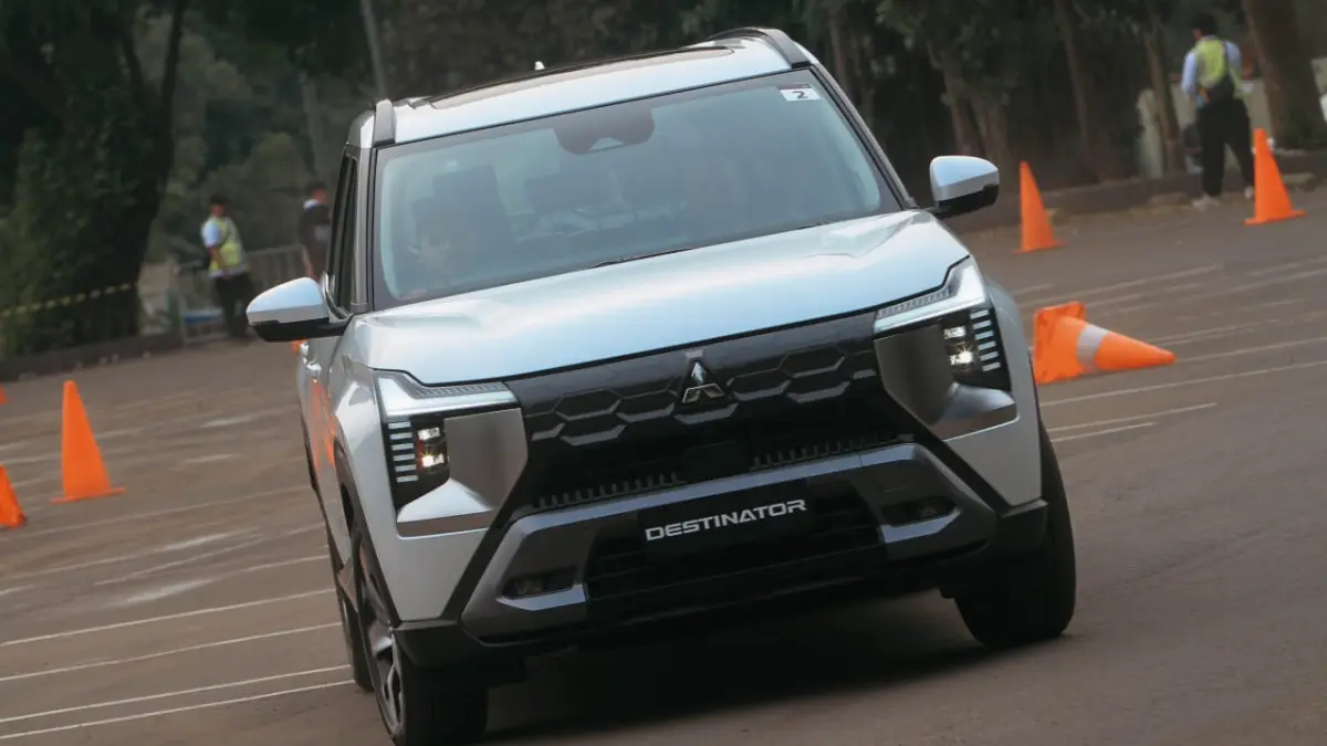 Mitsubishi Destinator.(IST/RADAR SURABAYA)
