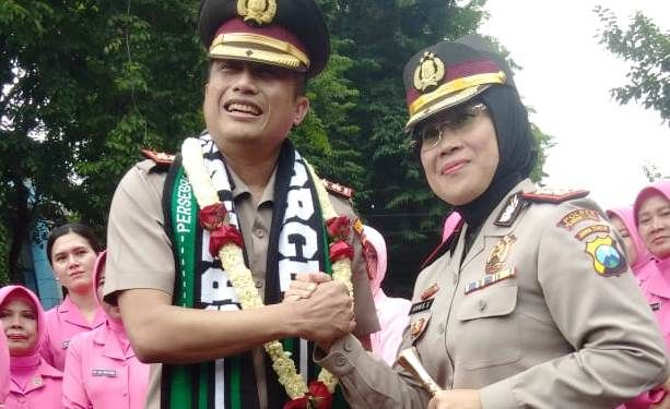 Delapan Kapolres Dimutasi, Polres Perak Dipimpin Polwan