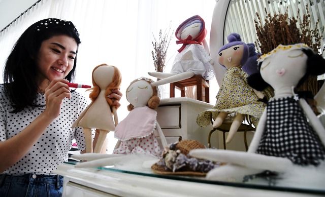 Kreasi Rag Doll Handmade Berbahan Katun Muslin